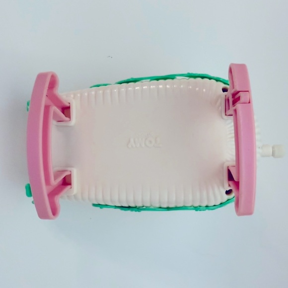 Vintage Cabbage Patch Kids Wind Up Cream & Green Doll Cradle | Doll NOT Included - Picture 6 of 8